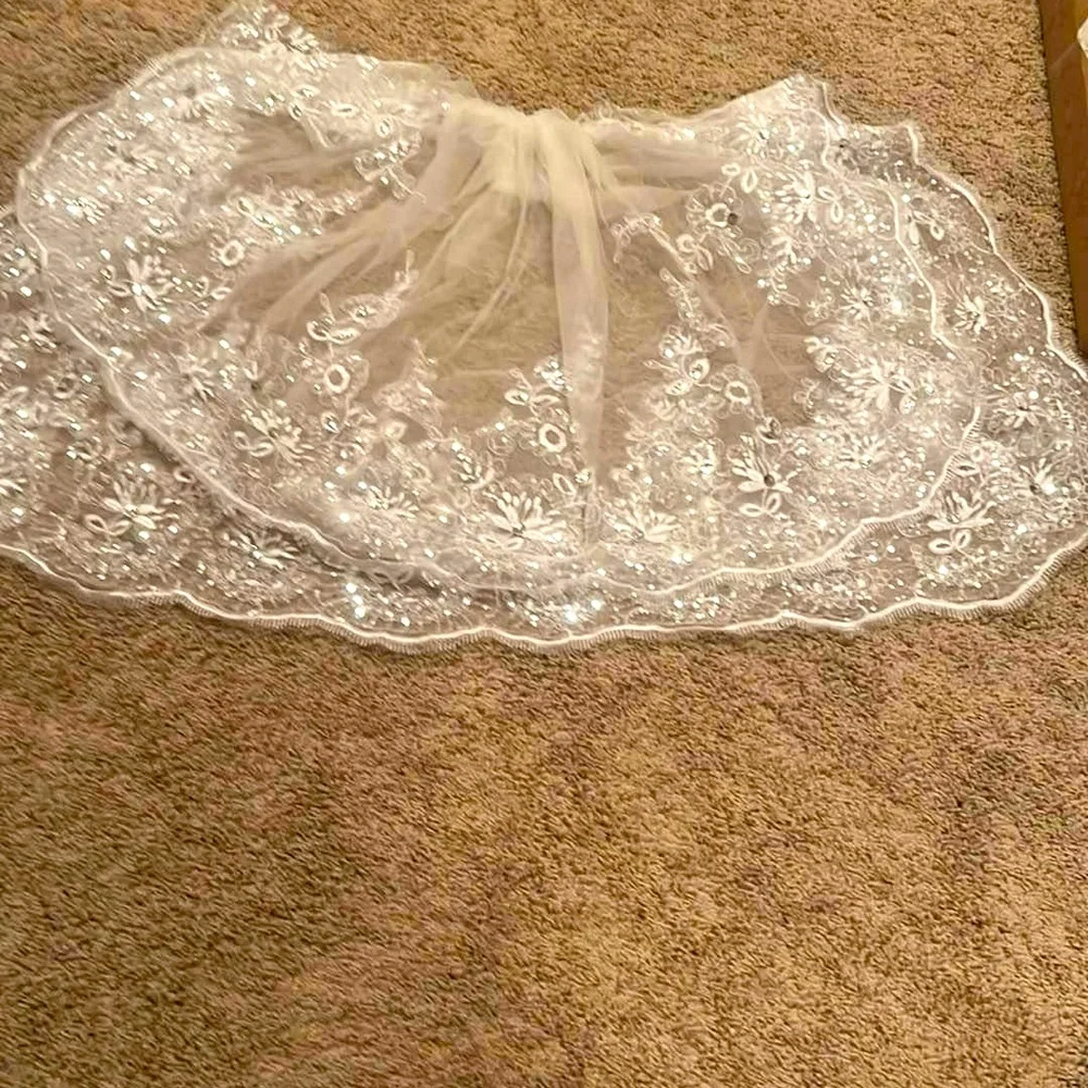 BRAND NEW BEAUTIFUL BREATHTAKING Double layered veil - Picture 1 of 2